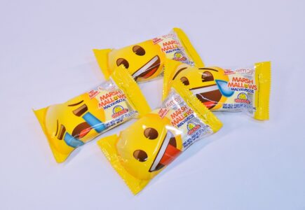 New emoji® Banana Marshmallows in Central America!