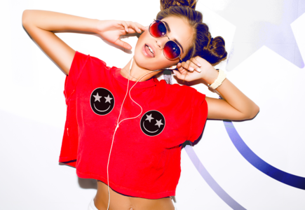 emoji fashion®: exclusive fashion styles with official emoji® brand icons!