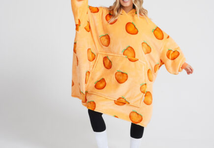 Merchantwise Licensing secures The Oodie for emoji–The Iconic Brand®