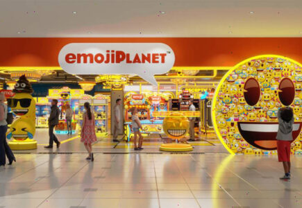 The emoji® Brand Extends Relationship with Unis Technology for Groundbreaking emojiplanet ™ Entertainment Centers