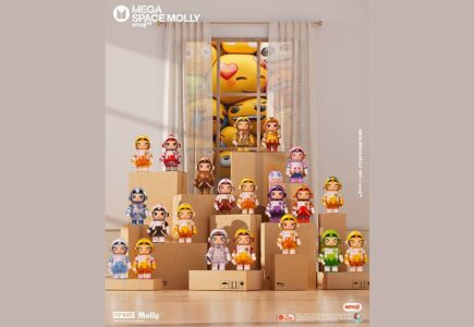 Dream Collaboration Unveiled: POP MART’s MEGA SPACE MOLLY 100% x emoji® Blind Box Series Lands on April 25th