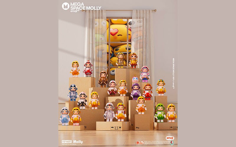 MEGA SPACE MOLLY 100% × emoji？ Series - POP MART (United
